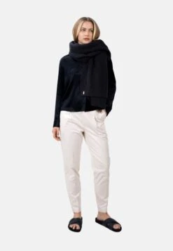 Olden Cotton Blanket Scarf & Throw | Blackbird -Women Clothing Store 1 people olden ola blanket scarf throw blackbird 30625226621041