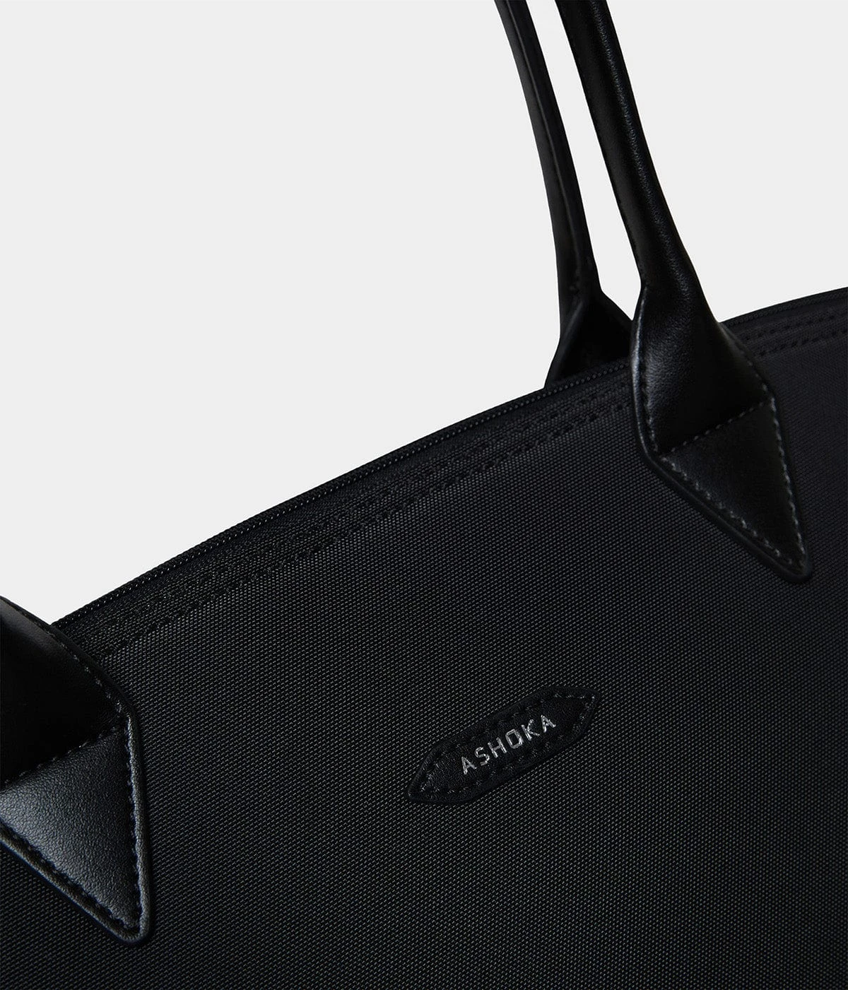 Jolly Apple & Recycled Nylon Tote | Black 6 Jolly Apple & Recycled Nylon Tote | Black - Image 4