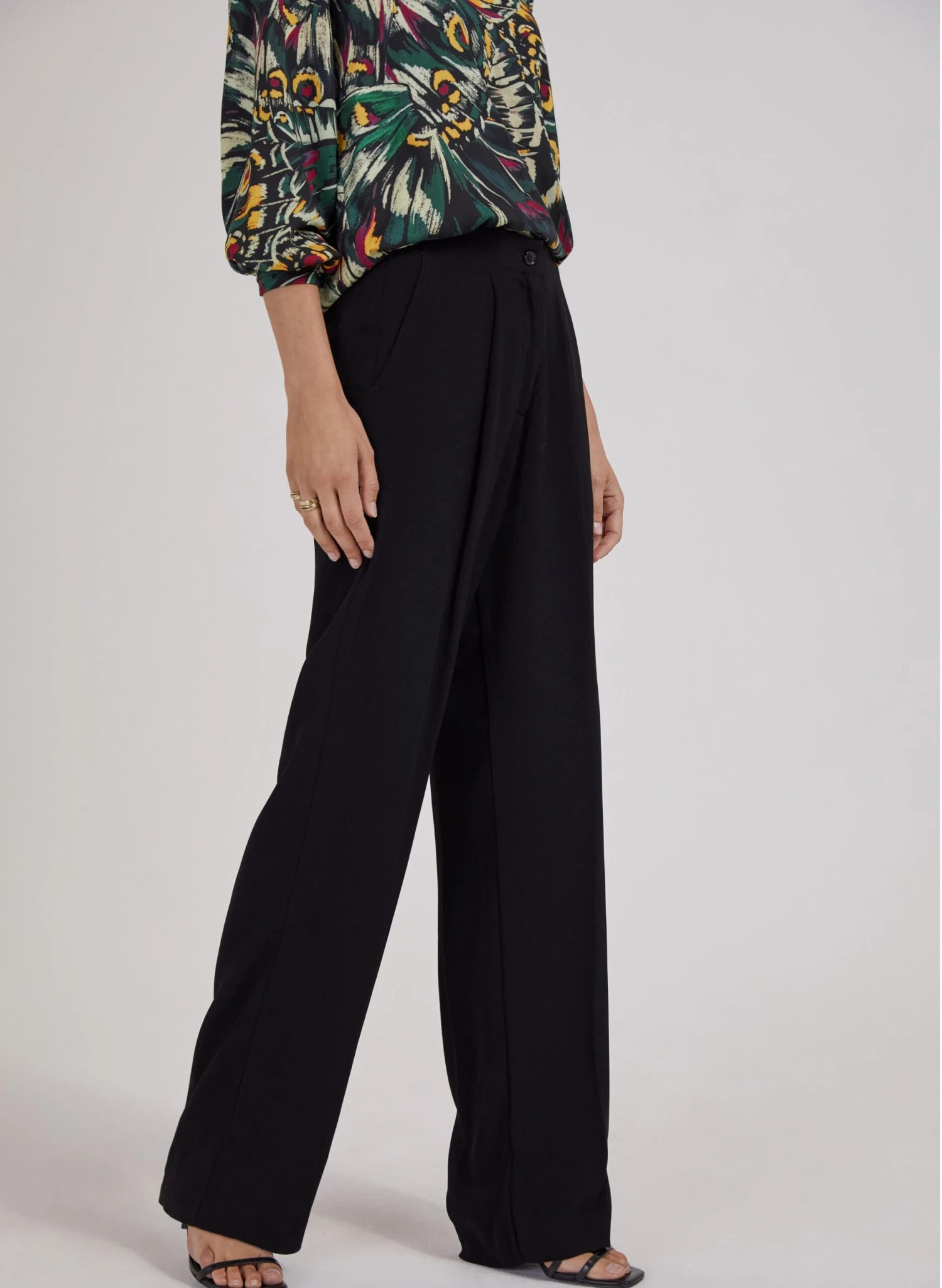 Anthea Ecojilin Viscose Wide Leg Trousers | Caviar Black 4 Anthea Ecojilin Viscose Wide Leg Trousers | Caviar Black - Image 2