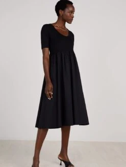 Paula Organic Blend LENZING™ ECOVERO™ Dress | Caviar Black