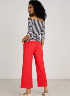 Daniella LENZING™ ECOVERO™ Top | Soft White & Classic Navy 12 Daniella LENZING™ ECOVERO™ Top | Soft White & Classic Navy -Women Clothing Store baukjen daniella top with lenzing ecovero 30711218962545