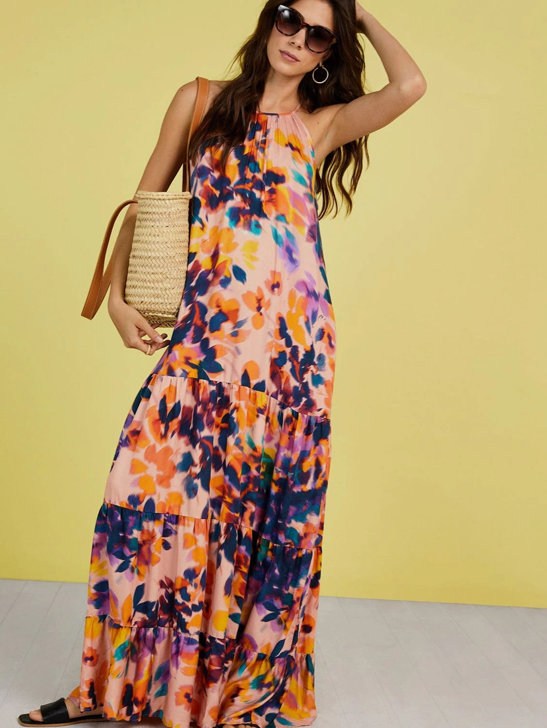 Everly LENZING™ ECOVERO™ Maxi Dress | Peach Floral Blur 3 Everly LENZING™ ECOVERO™ Maxi Dress | Peach Floral Blur