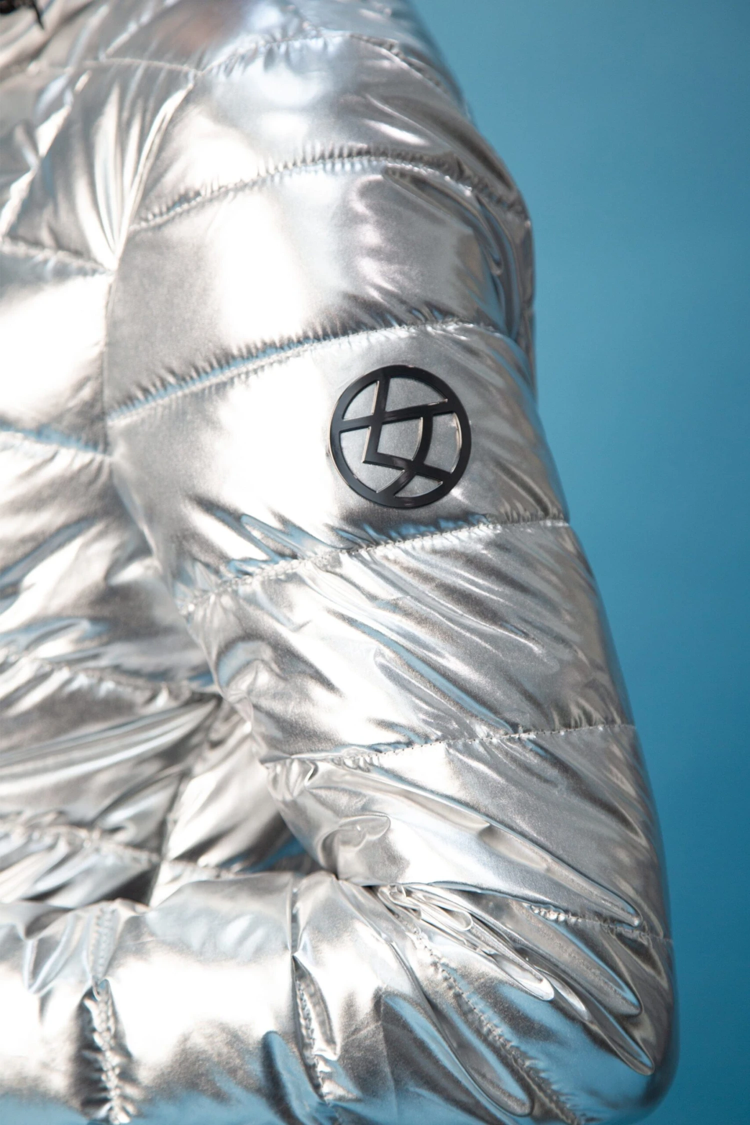 Faraday Recycled Vegan Puffer Jacket | Sterling Silver 12 Faraday Recycled Vegan Puffer Jacket | Sterling Silver - Image 10