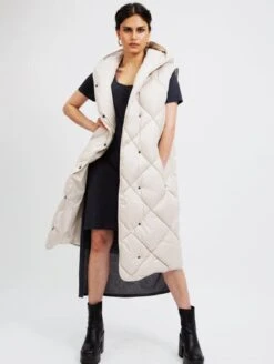 Penzance Recycled Long Sleeveless Puffer Jacket | Beige