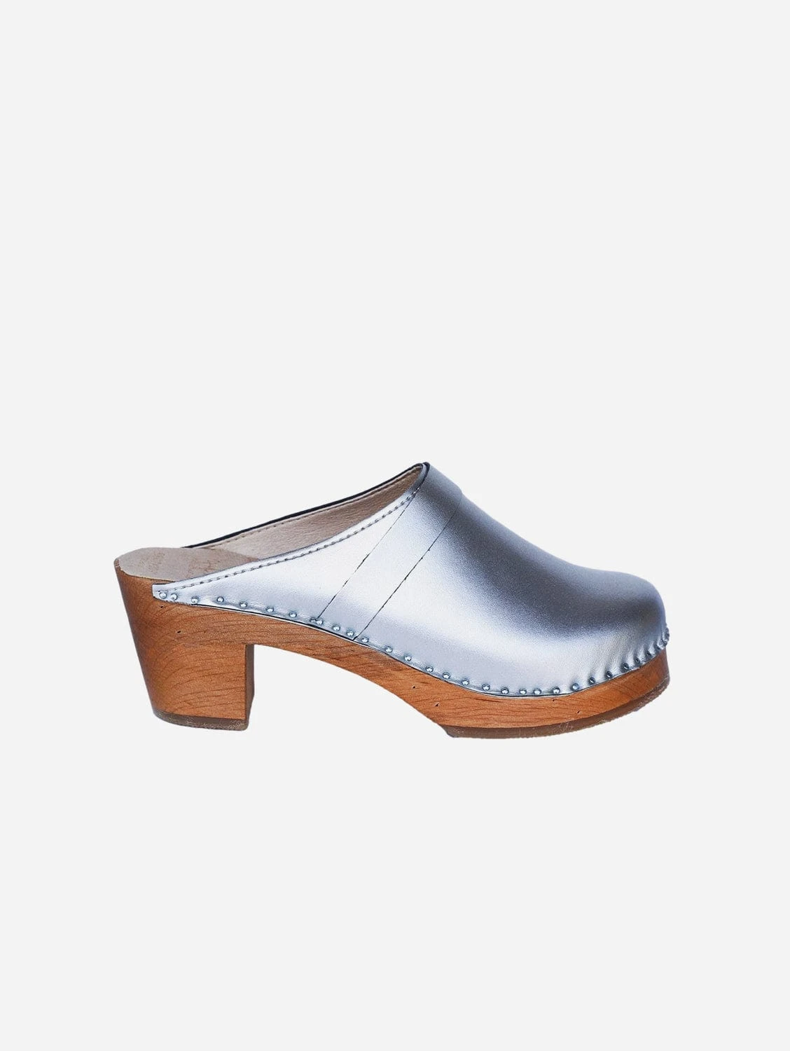 Da Vinci Apple Leather Vegan Mid-Heel Clogs | Silver 3 Da Vinci Apple Leather Vegan Mid-Heel Clogs | Silver