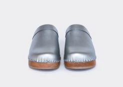 Da Vinci Apple Leather Vegan Mid-Heel Clogs | Silver 13 Da Vinci Apple Leather Vegan Mid-Heel Clogs | Silver -Women Clothing Store good guys don t wear leather da vinci vegan mid heel clogs silver appleskin 29811790053489