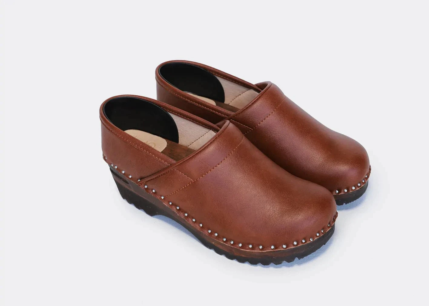 Van Gogh Vegan Leather Closed Clogs | All Brown 4 Van Gogh Vegan Leather Closed Clogs | All Brown - Image 2