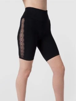 The Charmer Biker Shorts | Black