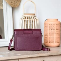 Poesie Apple Leather Vegan Crossbody Bag | Burgundy -Women Clothing Store minuit sur terre poesie grand cru 29812826996849
