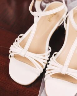 Topaz Vegan Heeled Sandals | Ecru -Women Clothing Store minuit sur terre topaze ecru 30574312882289