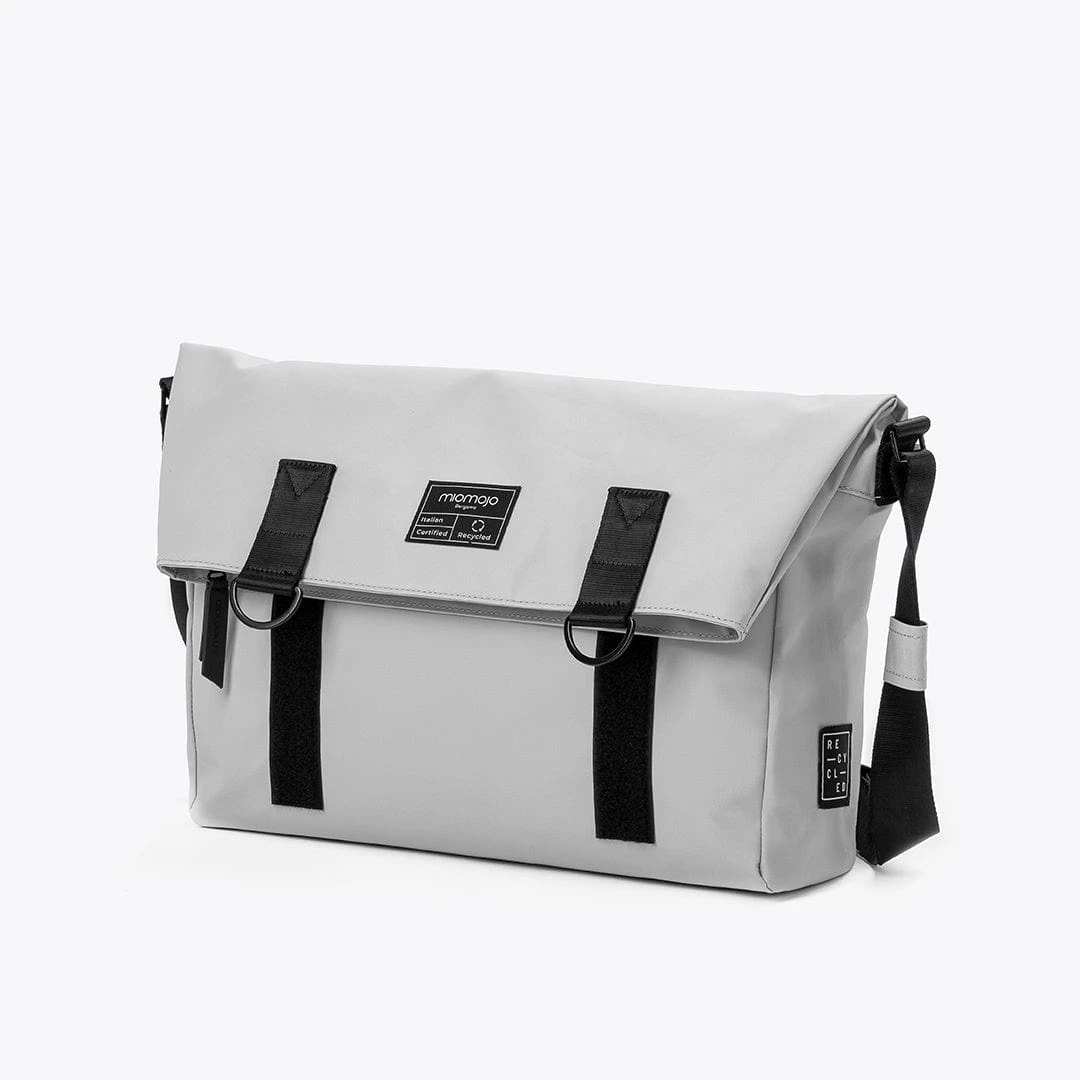 Augusto Recycled PET Waterproof Messenger Bag | Platinum 6 Augusto Recycled PET Waterproof Messenger Bag | Platinum - Image 4