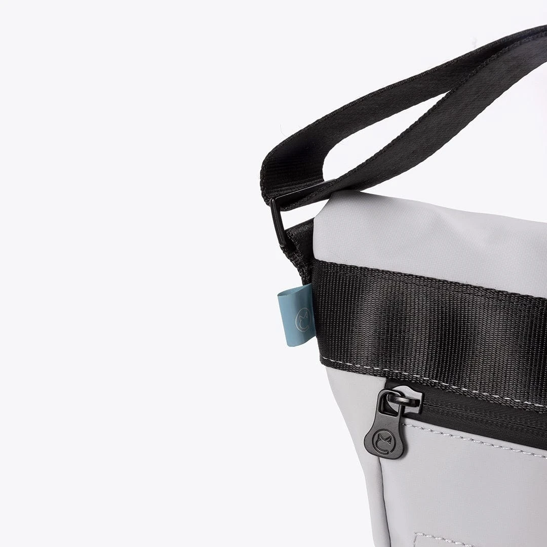 Augusto Recycled PET Waterproof Messenger Bag | Platinum 11 Augusto Recycled PET Waterproof Messenger Bag | Platinum - Image 9