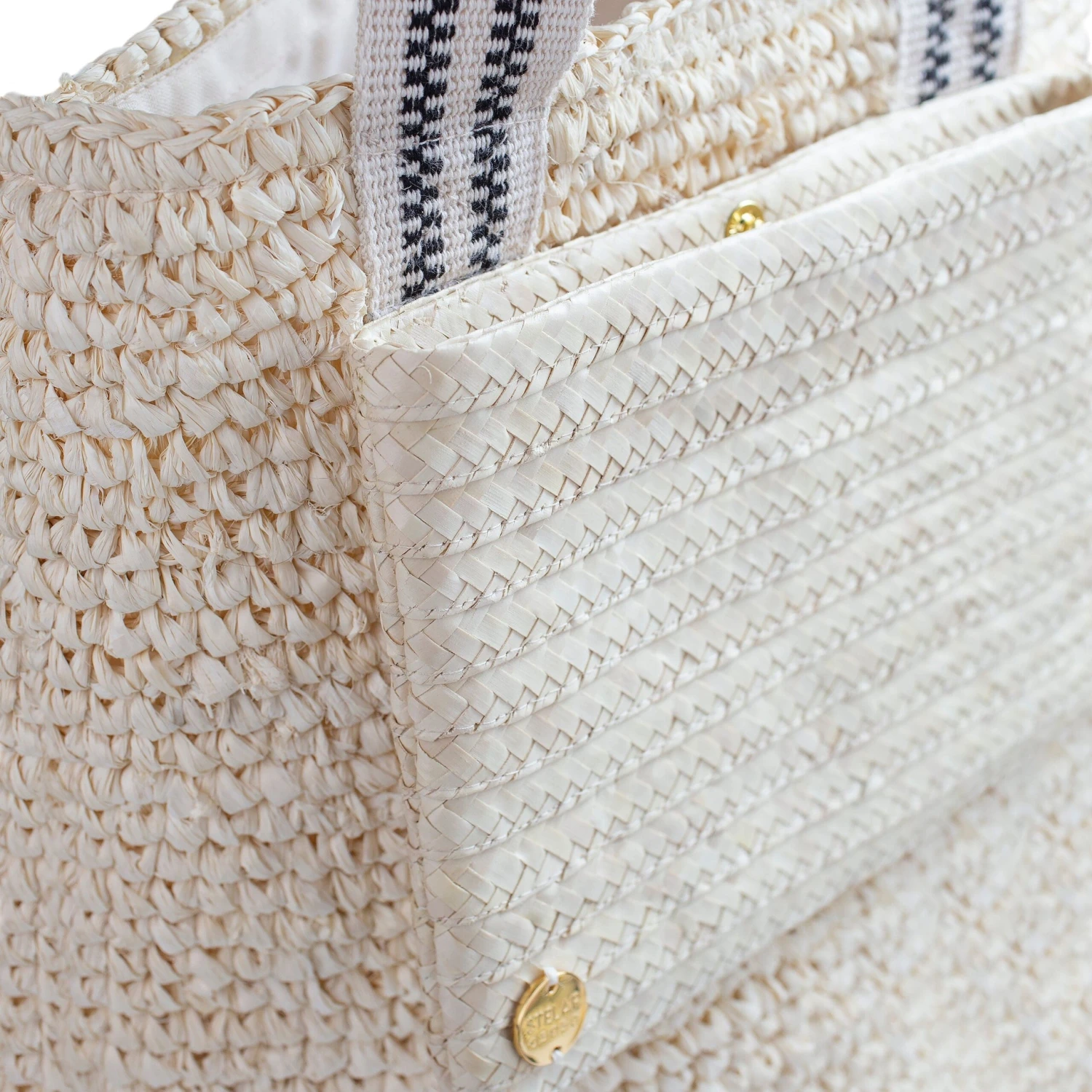 Cemagi Handwoven Raffia Tote Bag | Natural 6 Cemagi Handwoven Raffia Tote Bag | Natural - Image 4