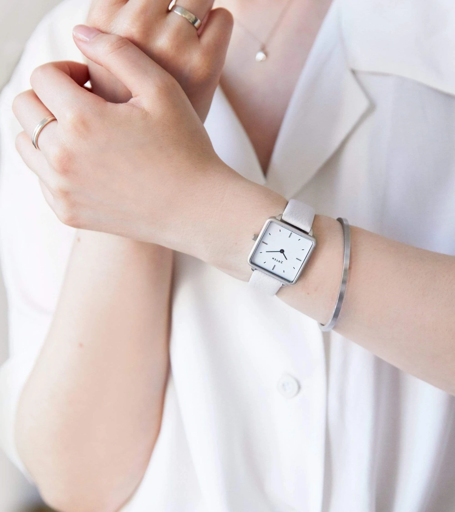 Kindred Watch With Silver & White Dial | Light Grey Vegan Leather Strap 4 Kindred Watch With Silver & White Dial | Light Grey Vegan Leather Strap - Image 2